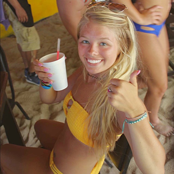 Meet your Posher, Zoie - Picture 1 of 1